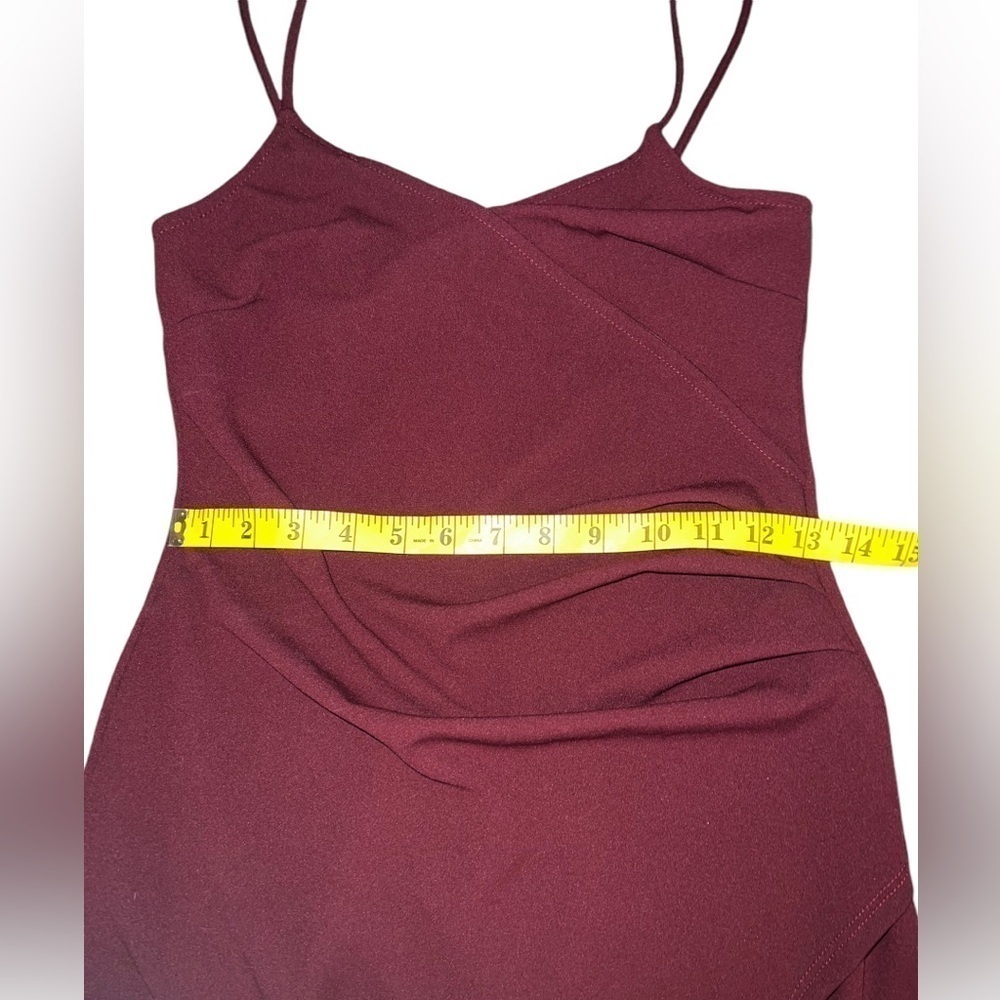 New ▶️ Lulu’s ◀️ Burgundy Ruched Maxi Dress with Slit. Medium - Picture 5 of 14